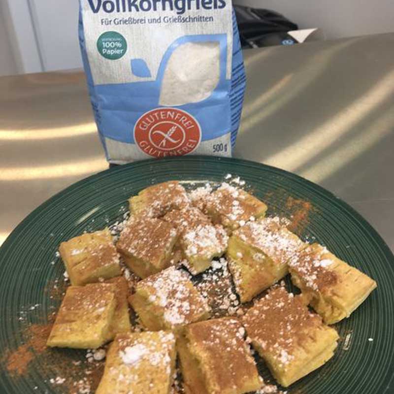 Μπουγάτσα γλυκιά με κρέμα από σιμιγδάλι ρυζιού