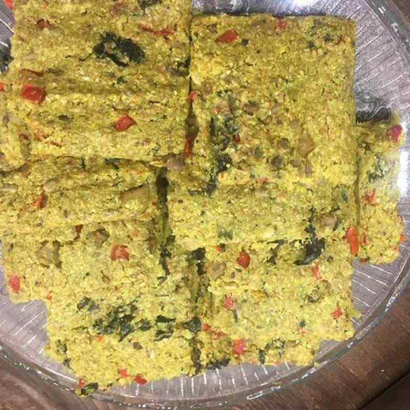 Πίτα από φύτρο φαγόπυρου, μανιτάρια και πιπεριές